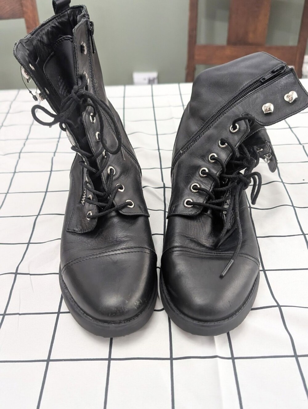 Marc Fisher ULINN Black Leather‎ Combat Boots Sz 9.5 Lace Up Zip Moto Grunge - Picture 7 of 7
